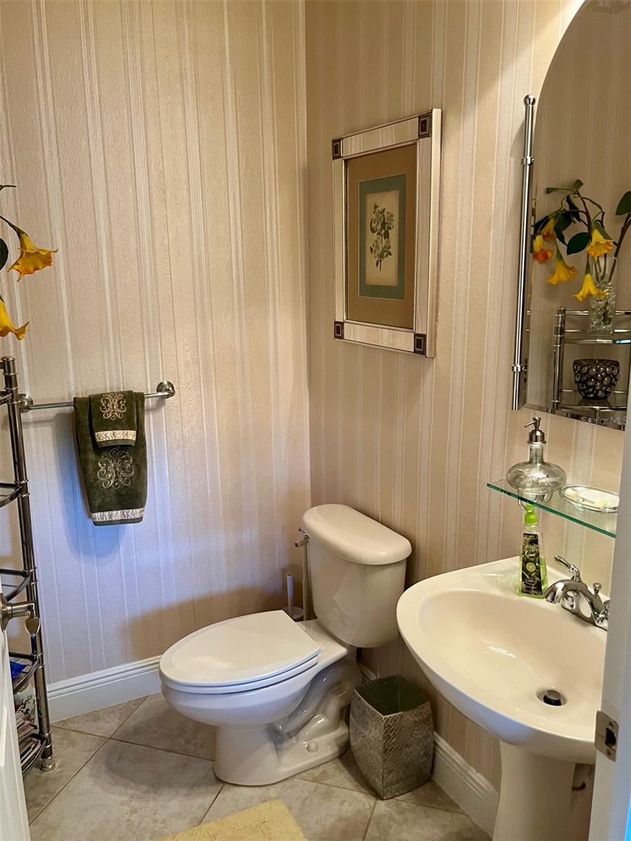 CASCADES OF GROVELAND (TRILOGY) - Residential