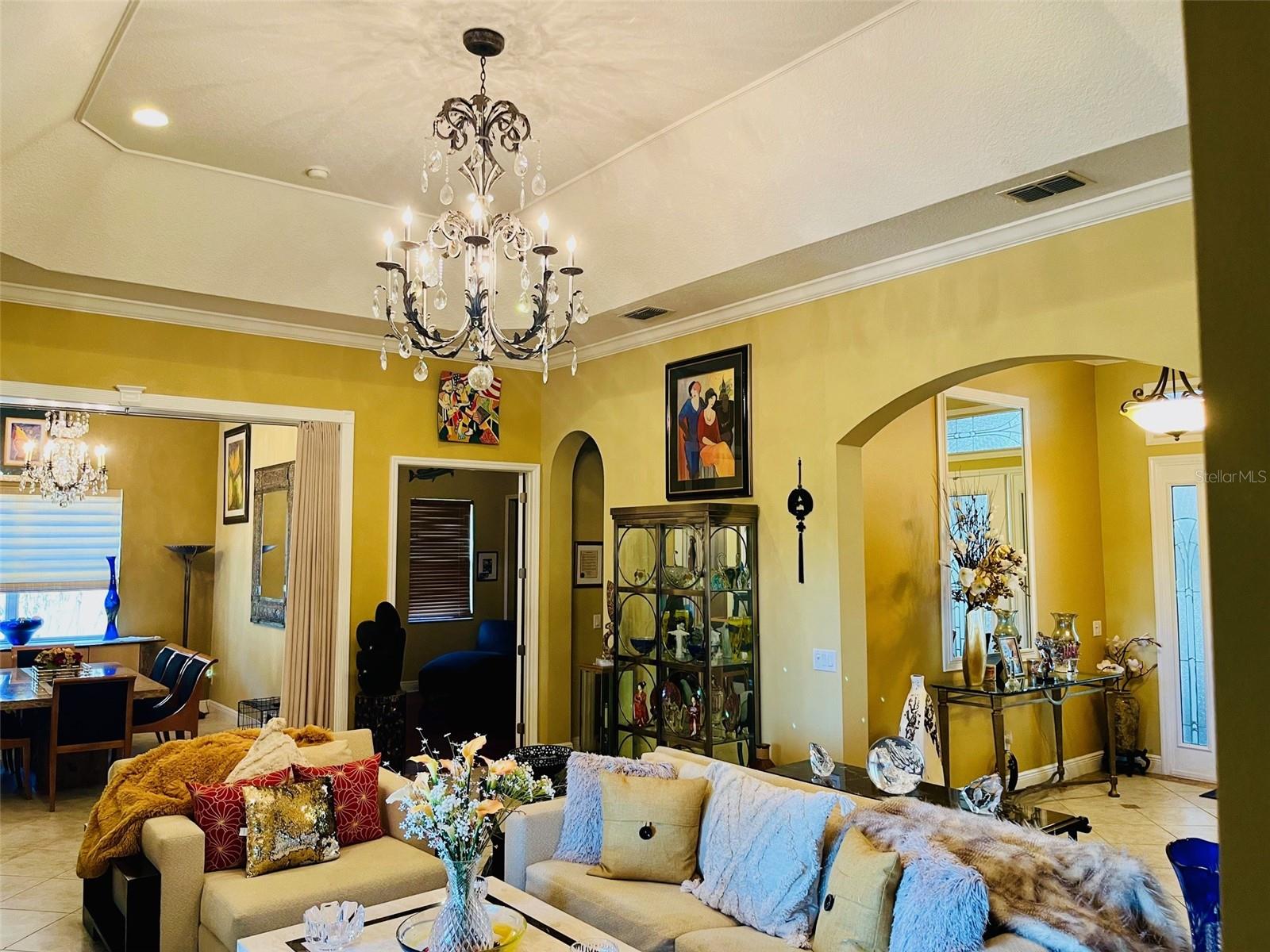 CASCADES OF GROVELAND (TRILOGY) - Residential