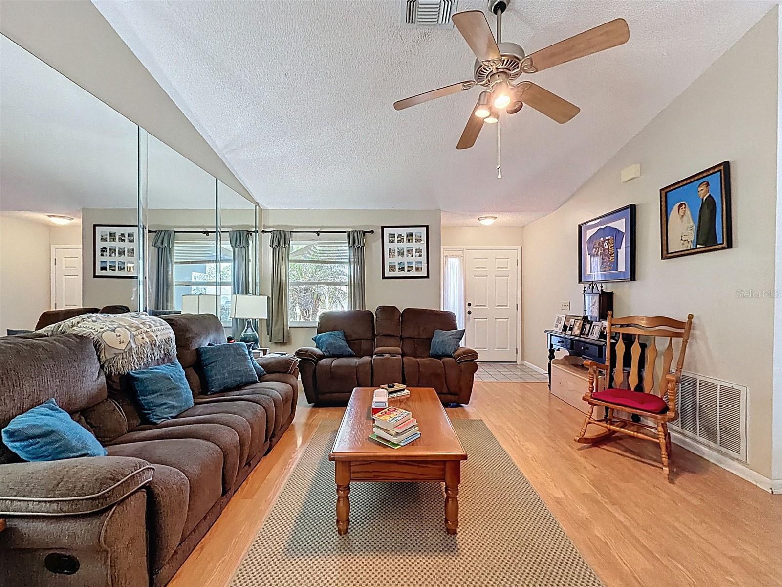 SPRING HILL - Residential