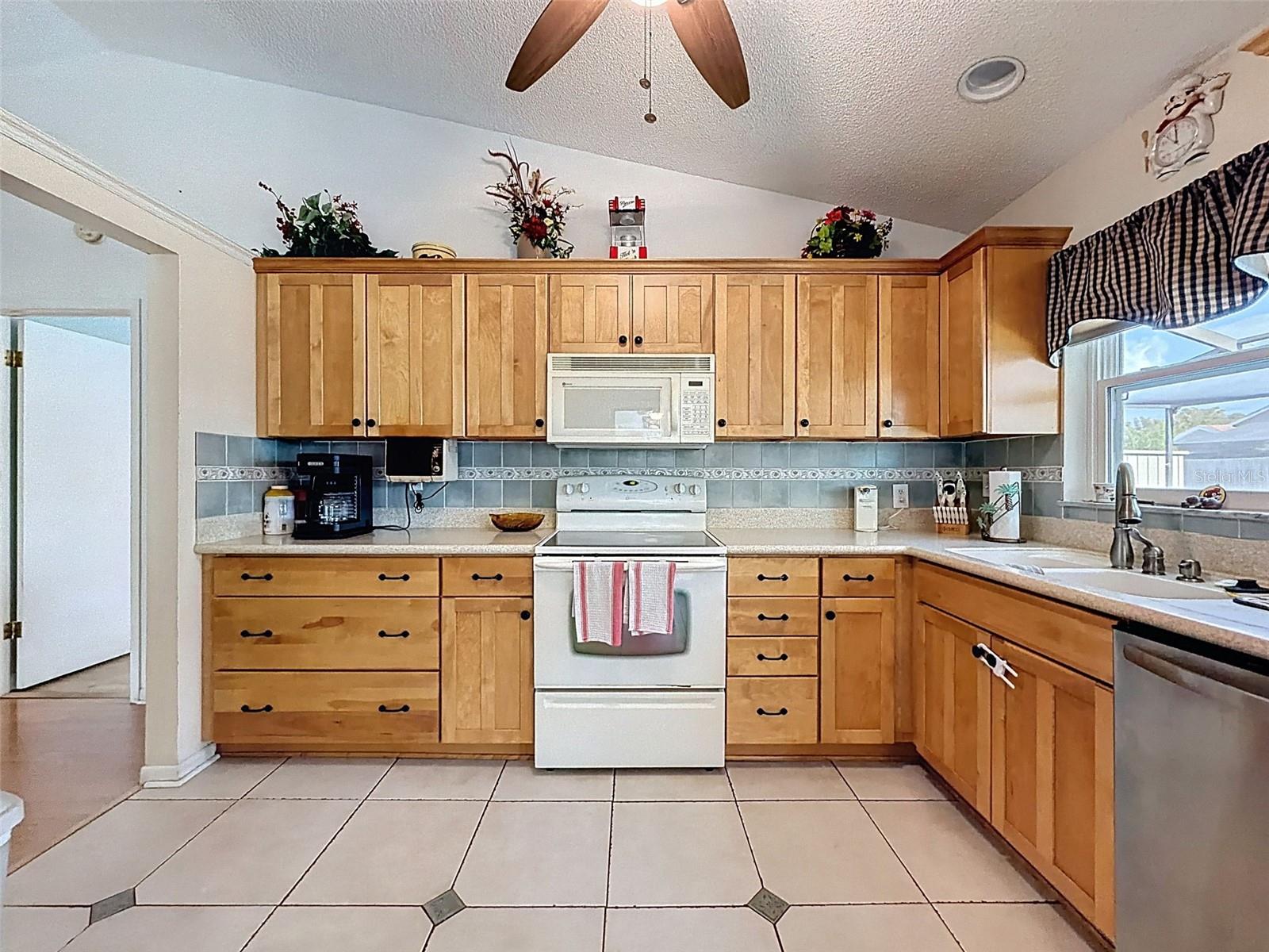 SPRING HILL - Residential