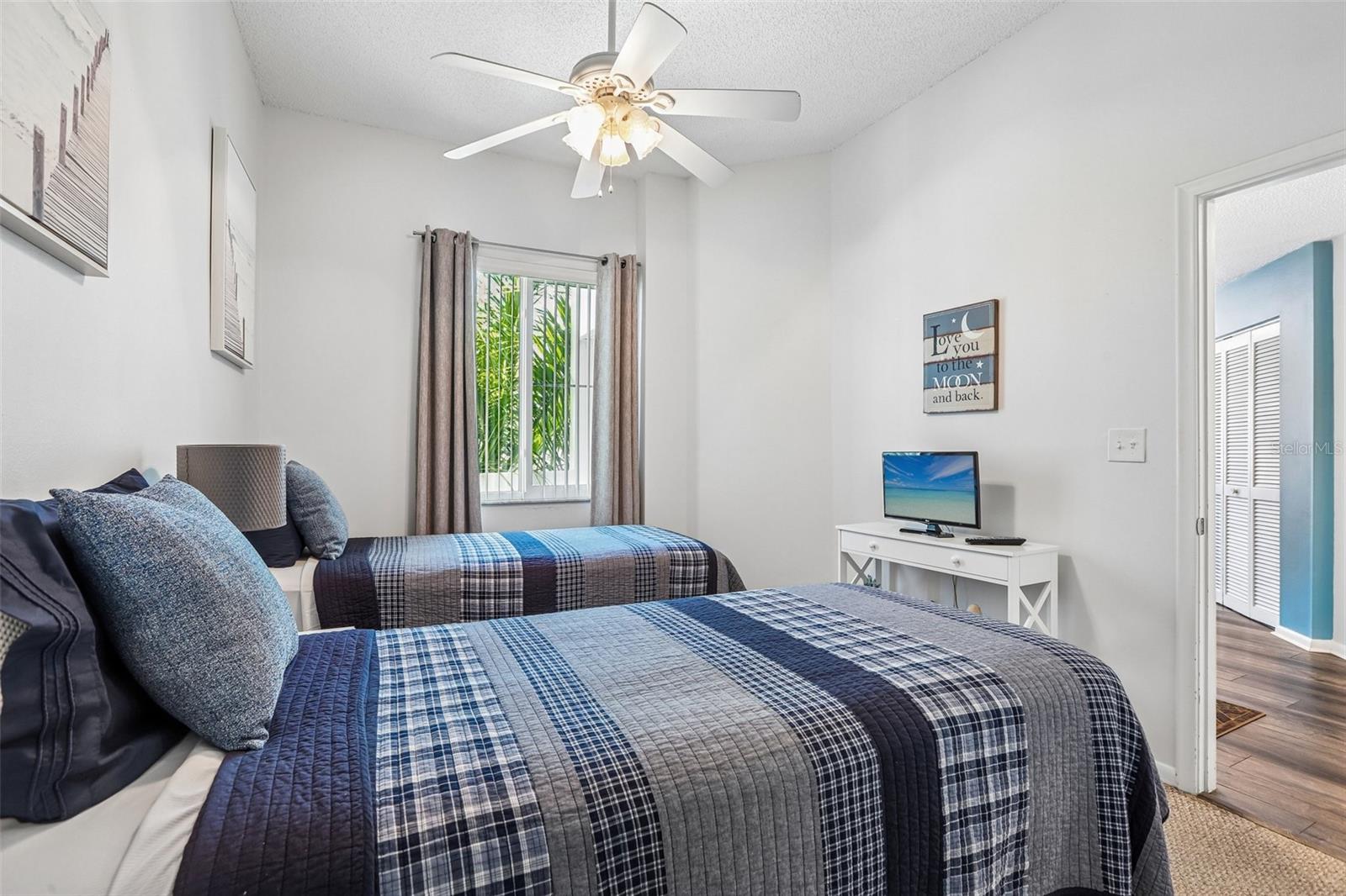 VISTA VERDE UNIT II - Residential