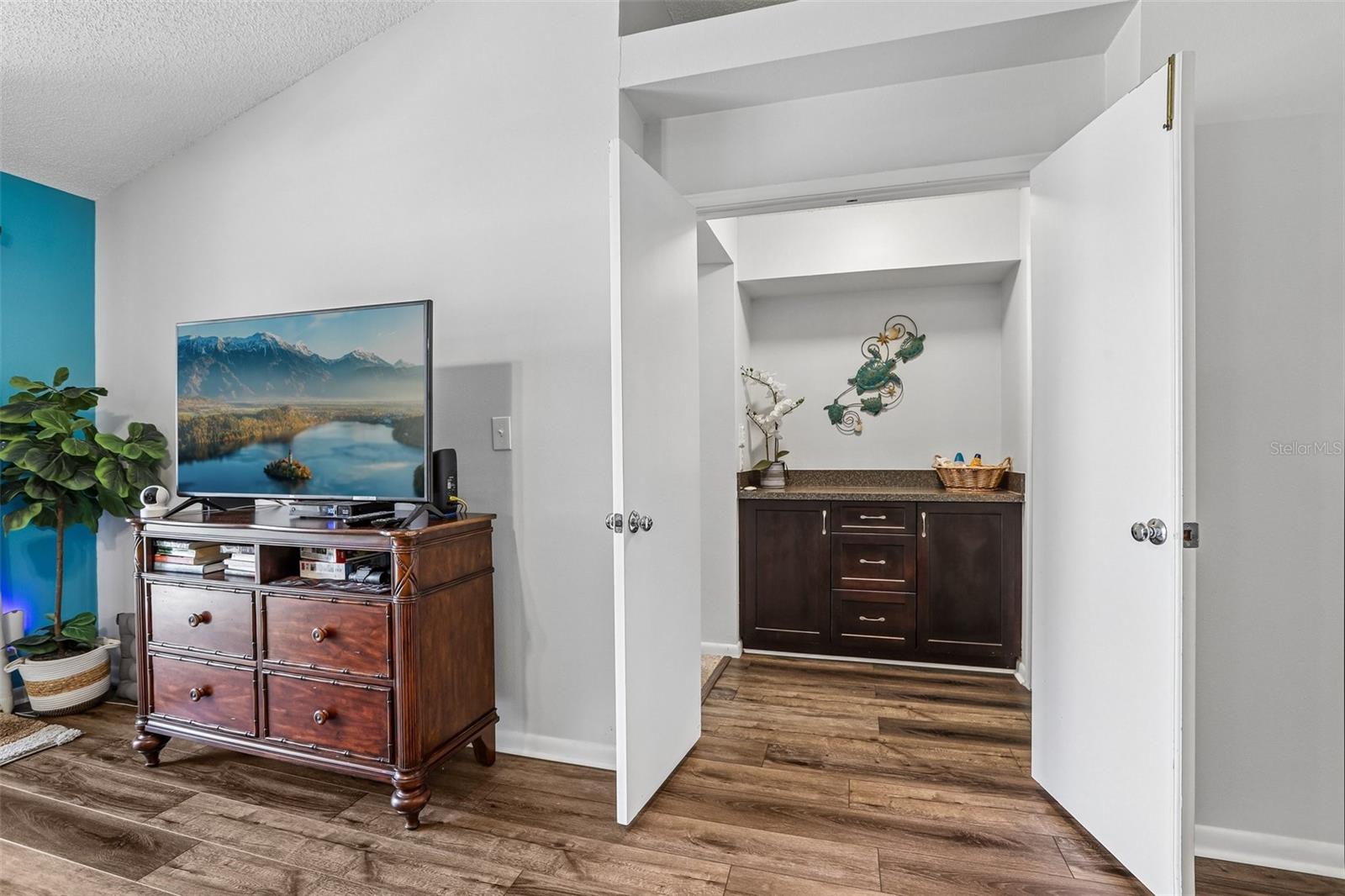 VISTA VERDE UNIT II - Residential