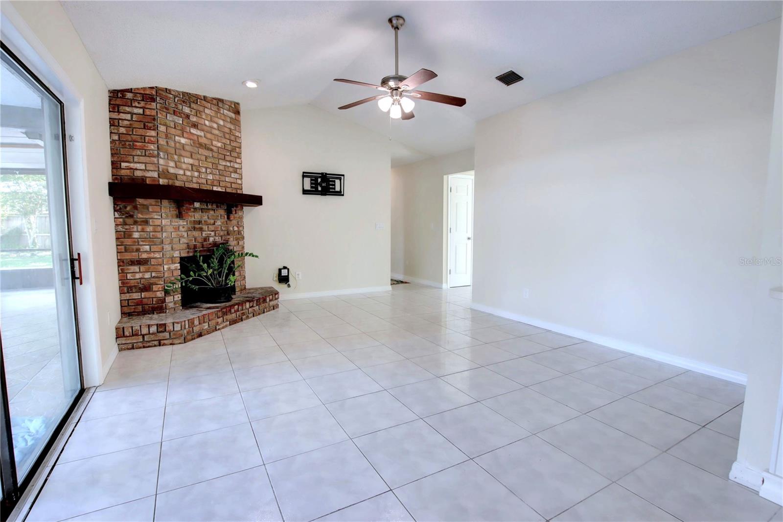 936 CITRUS WOOD COURT