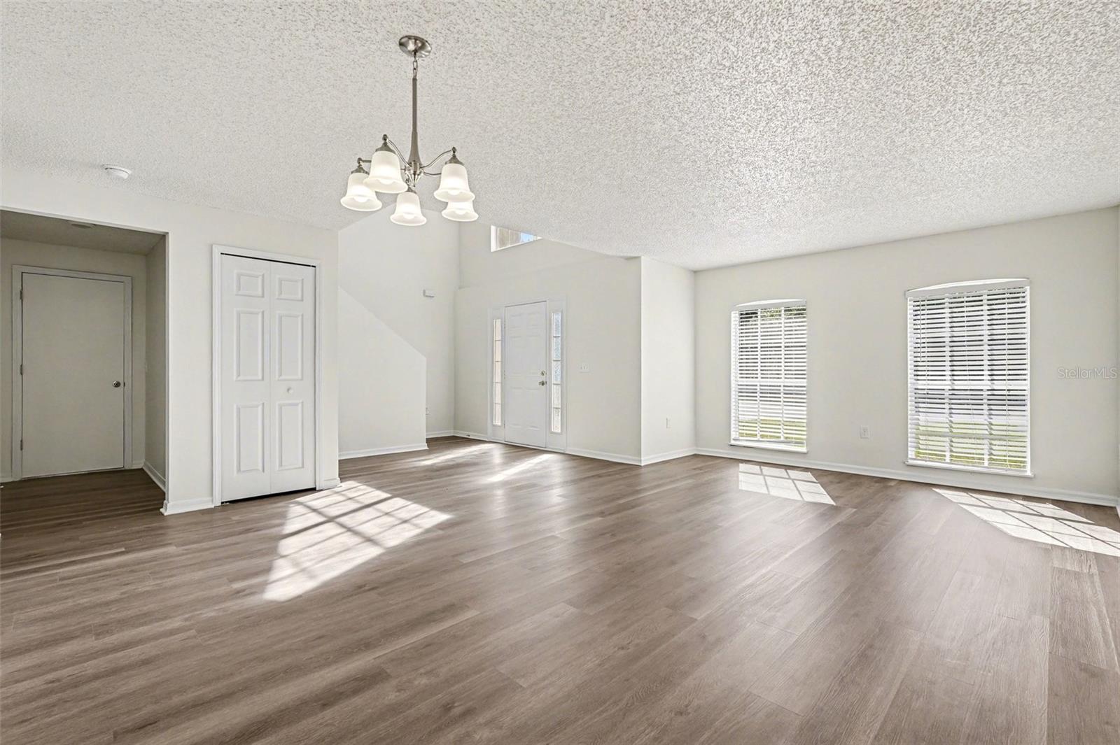 198 NAFTAL AVENUE NW