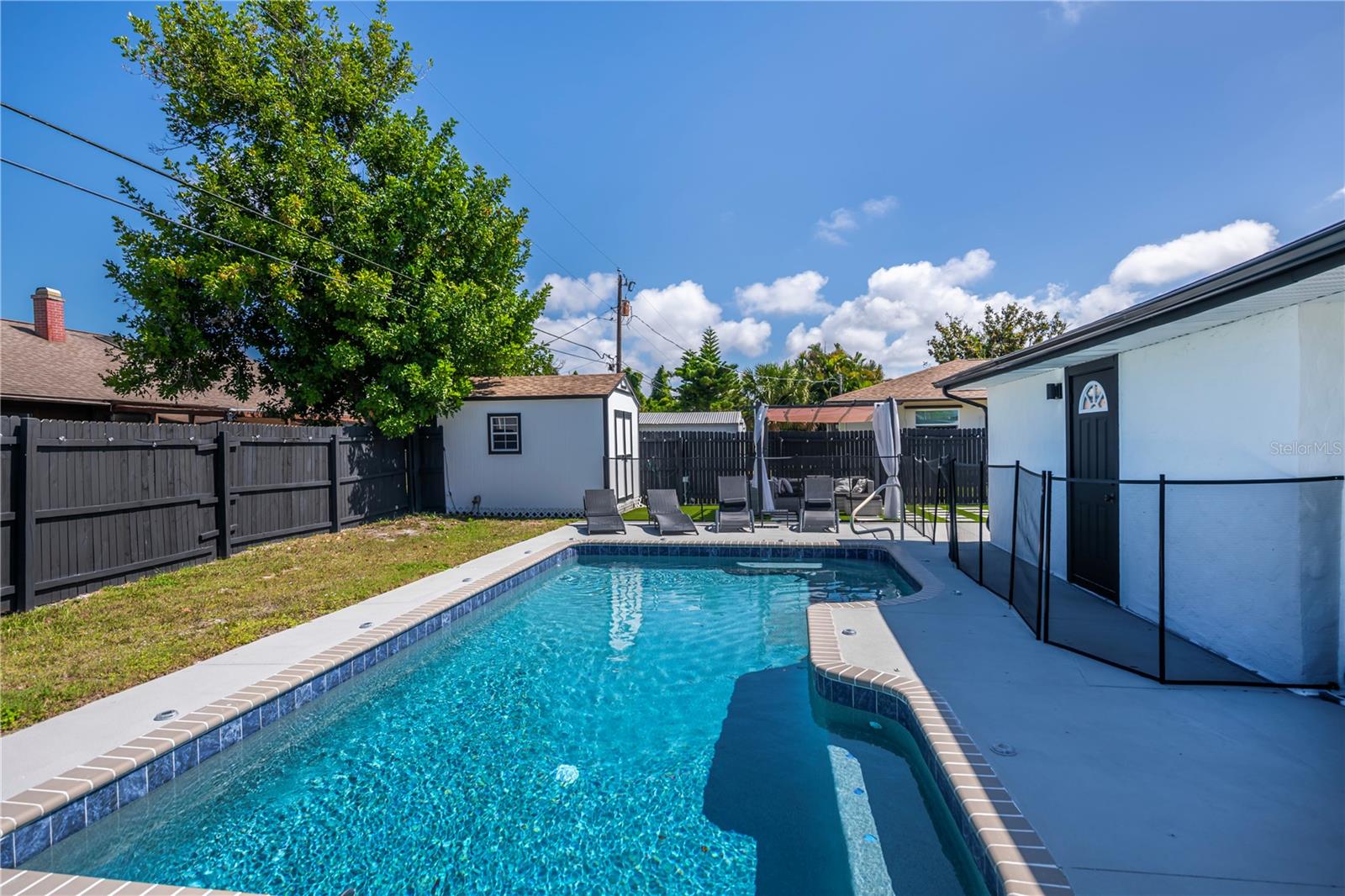 SOUTH VENICE - Residential