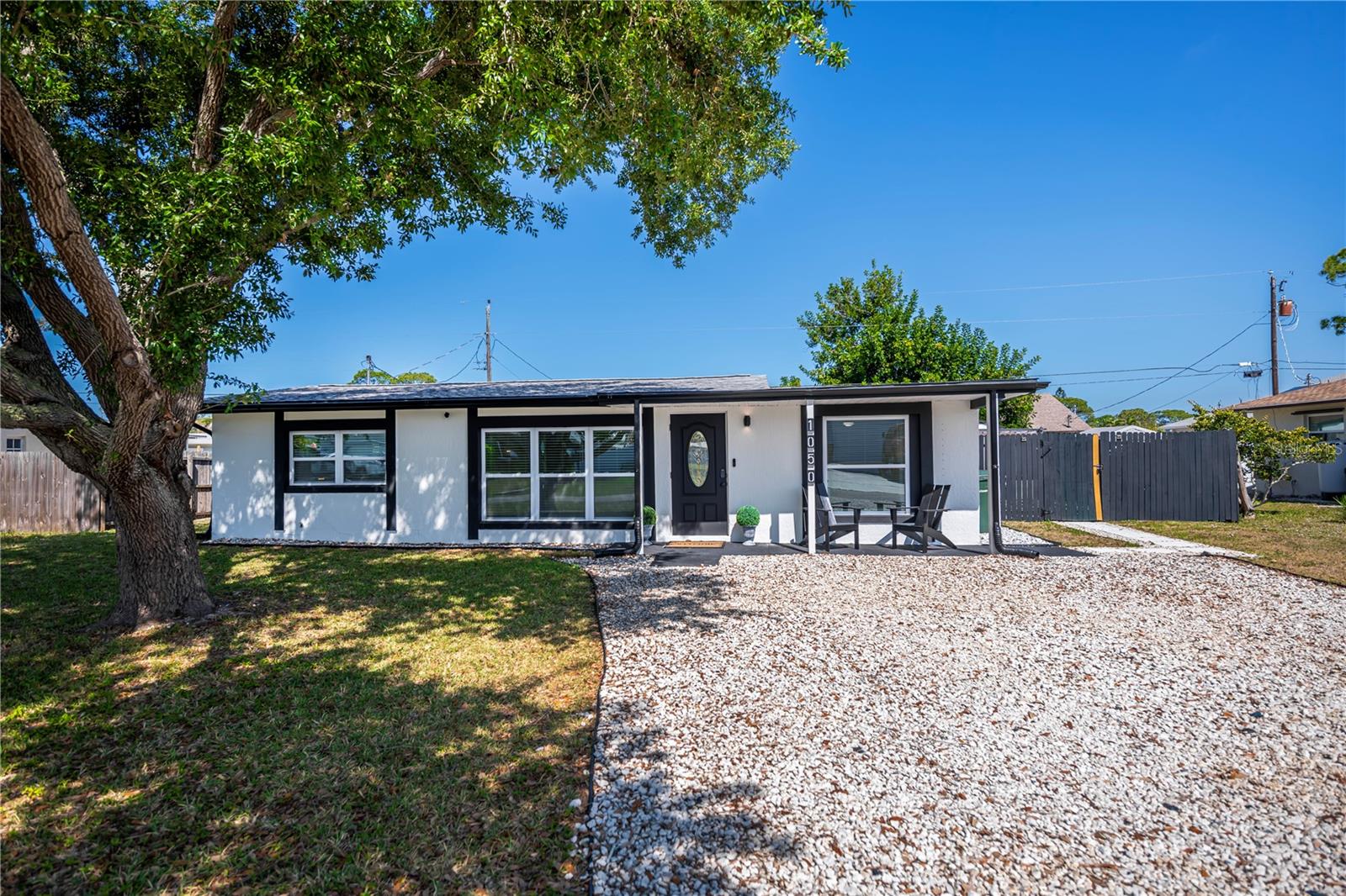 SOUTH VENICE - Residential