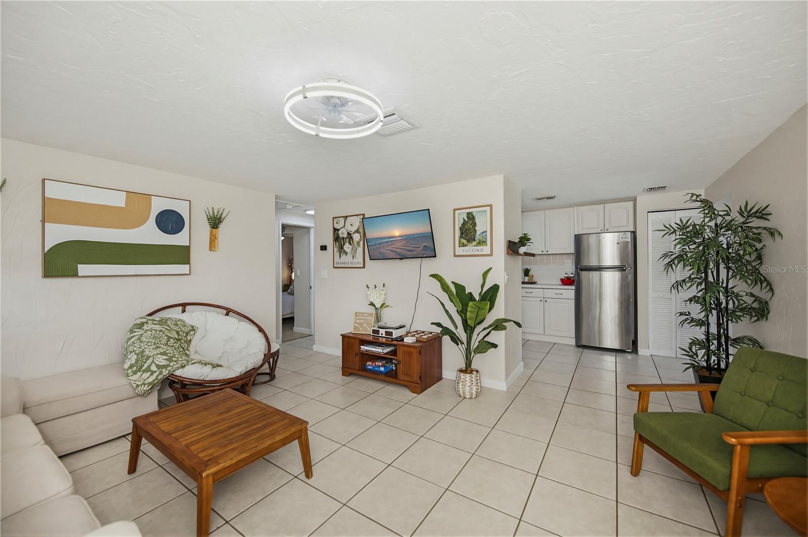 SOUTH VENICE - Residential