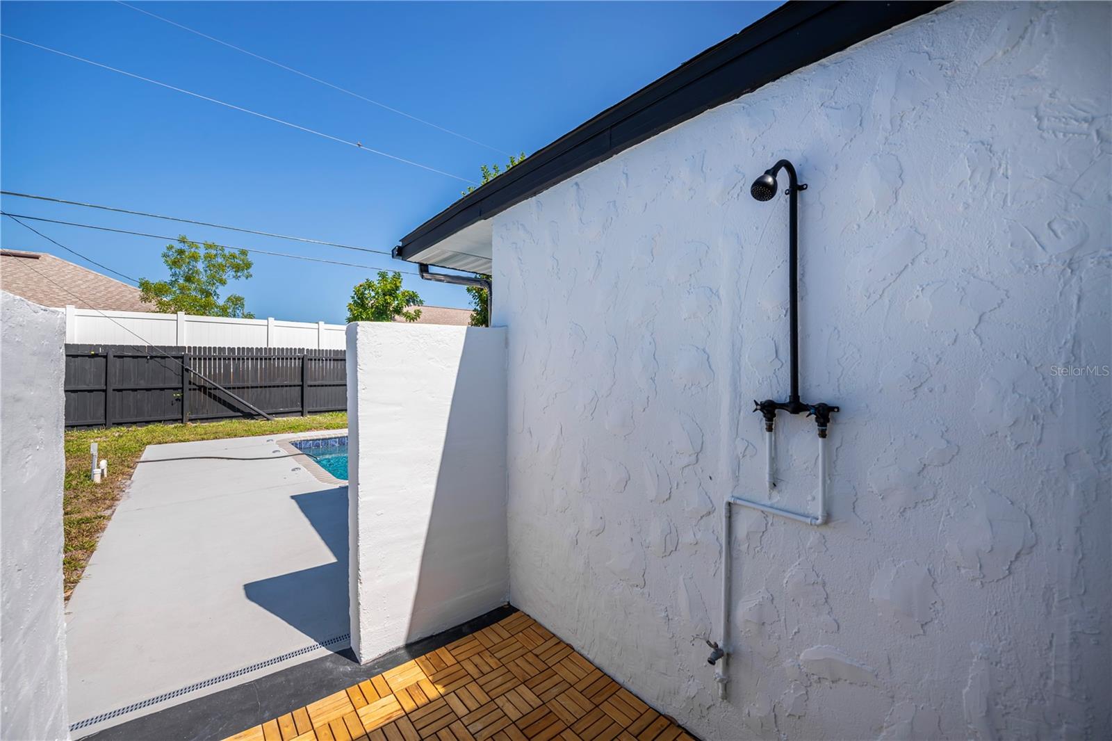 SOUTH VENICE - Residential