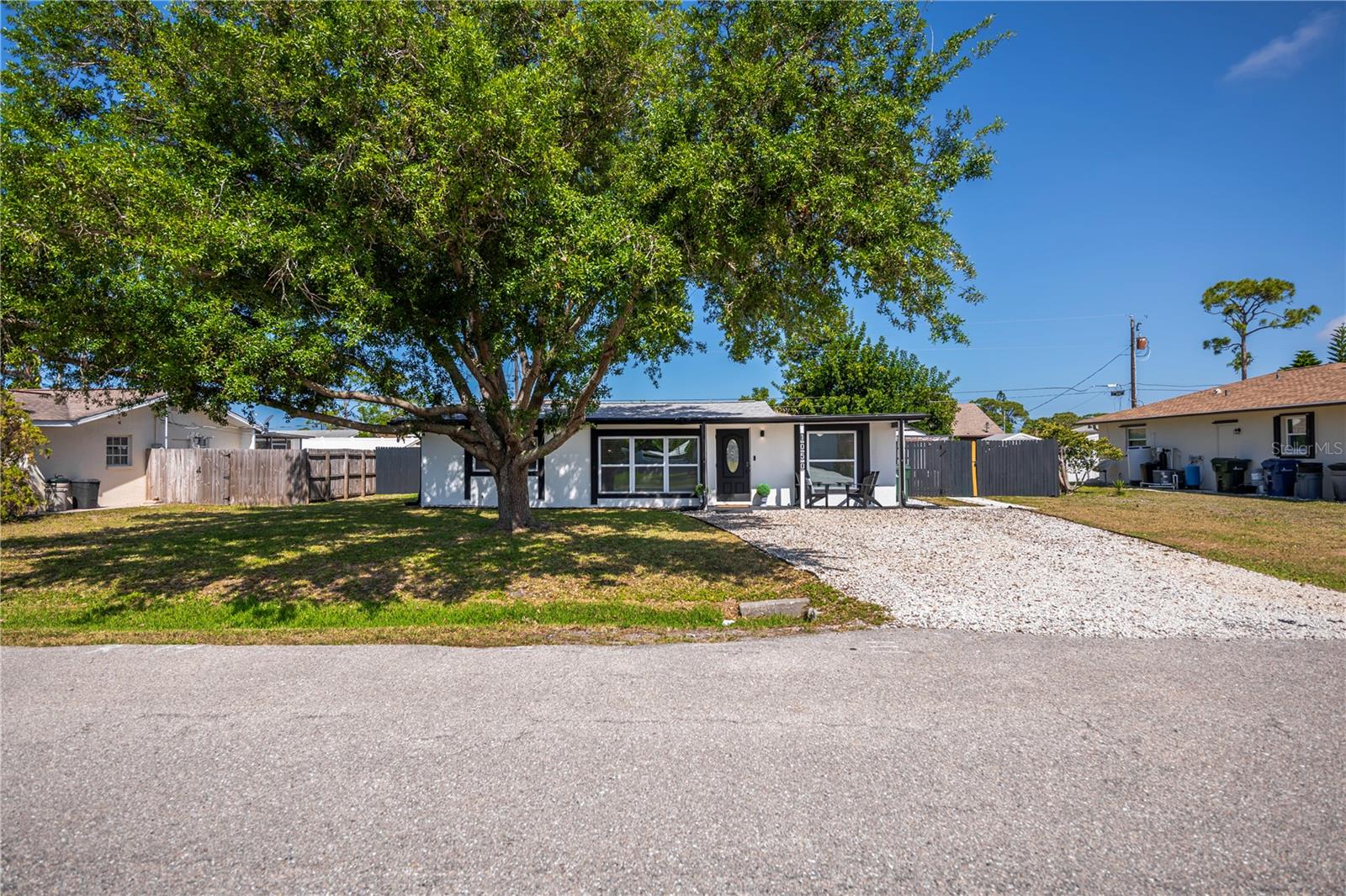 SOUTH VENICE - Residential
