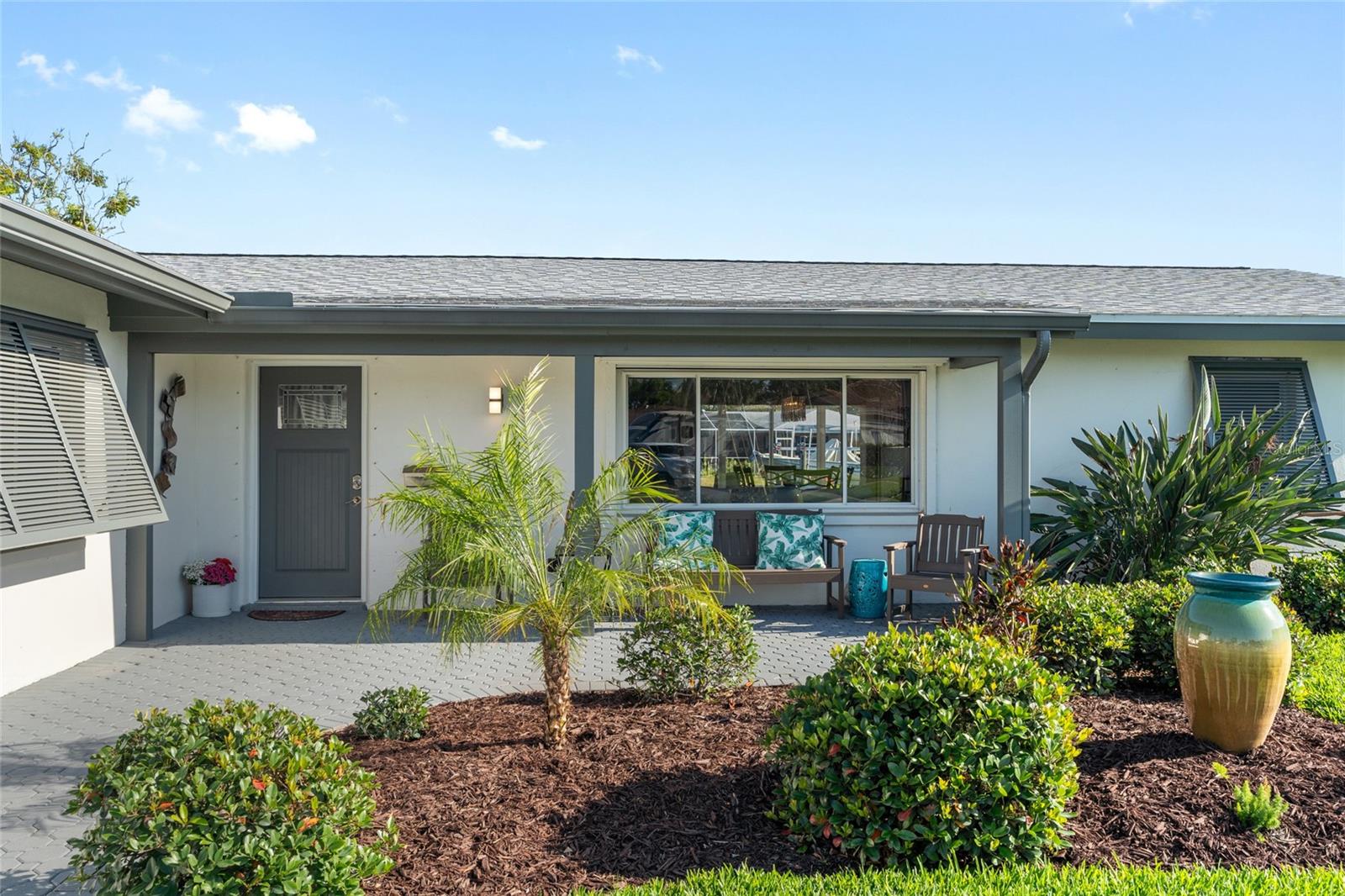 5101 HUNTINGTON CIRCLE NE