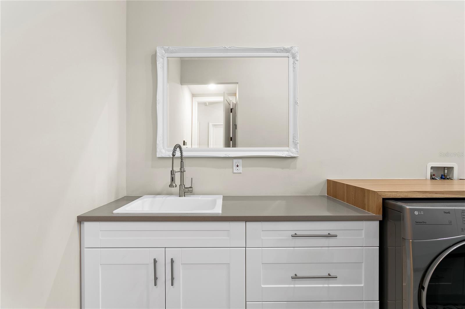 AZEELE PARK - Residential