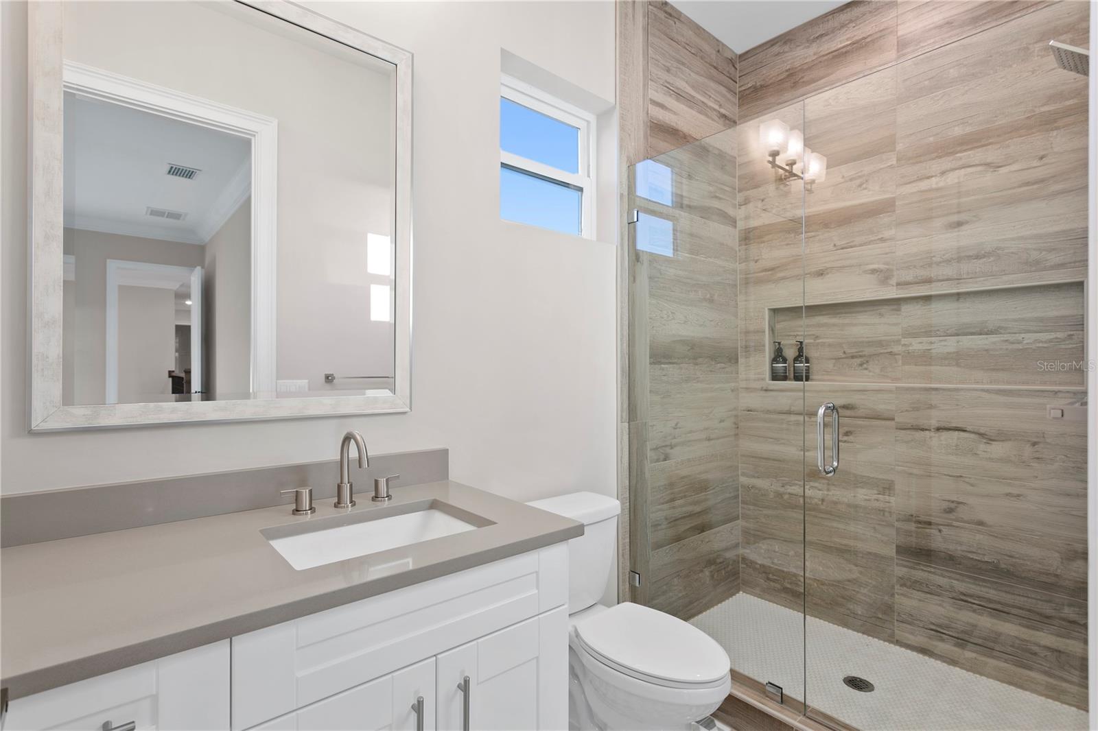 AZEELE PARK - Residential