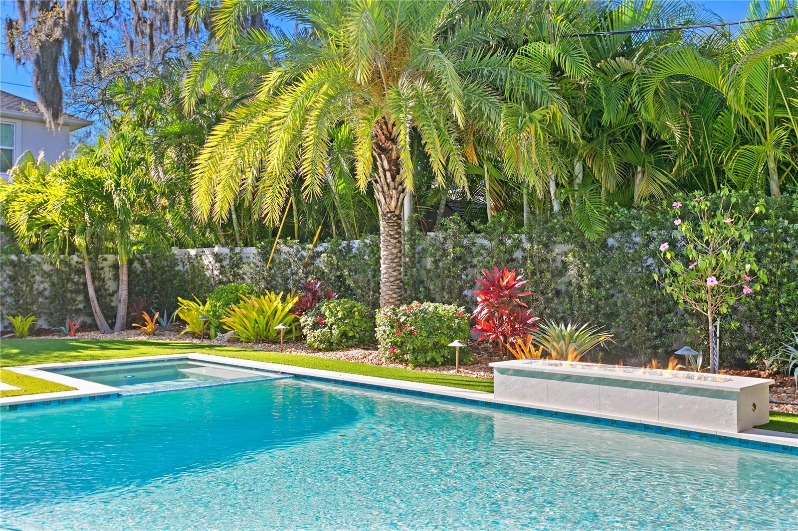 AZEELE PARK - Residential