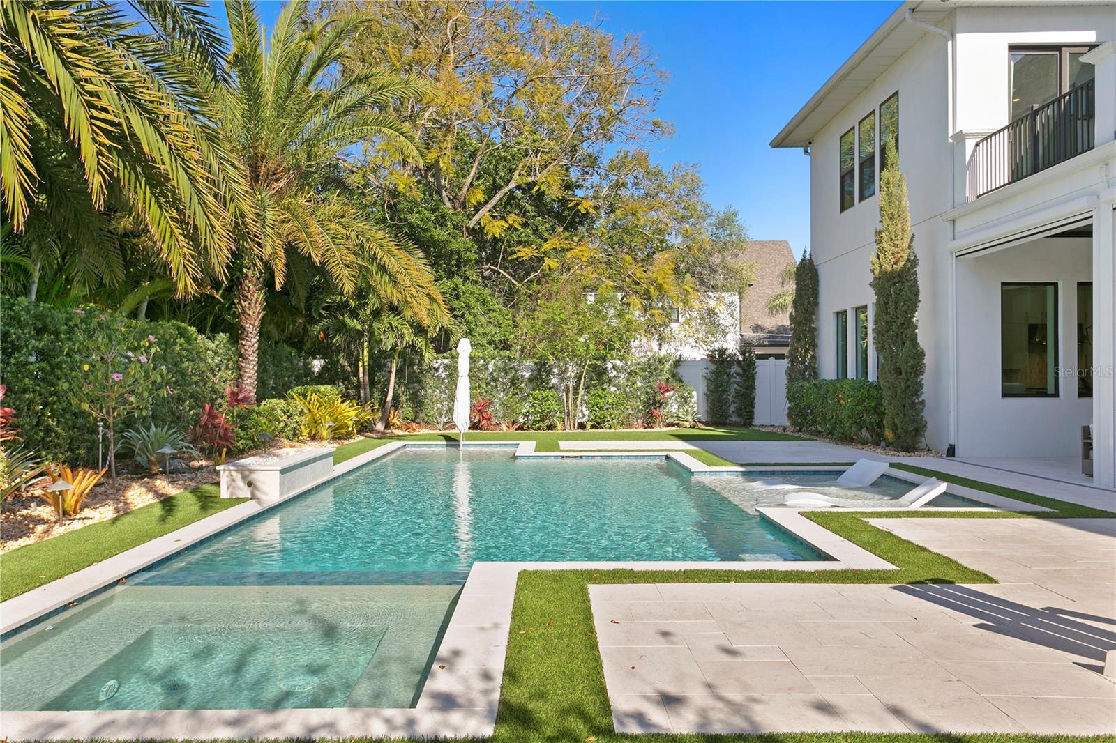 AZEELE PARK - Residential