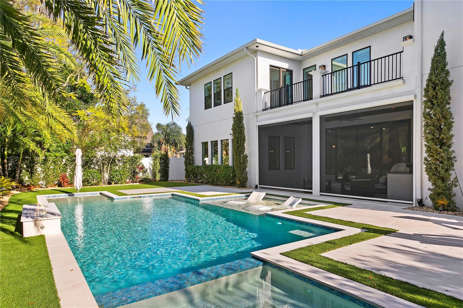 AZEELE PARK - Residential