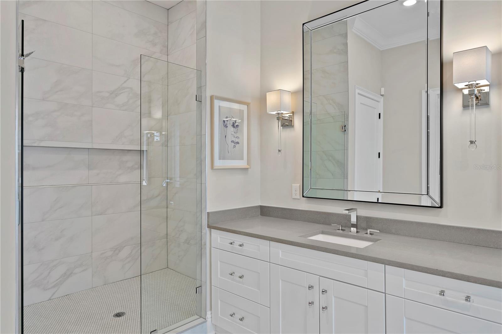 AZEELE PARK - Residential