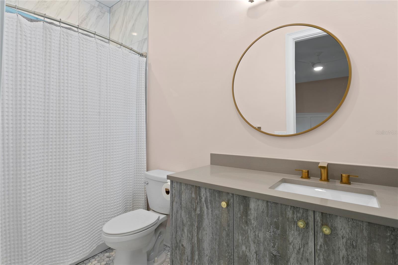 AZEELE PARK - Residential