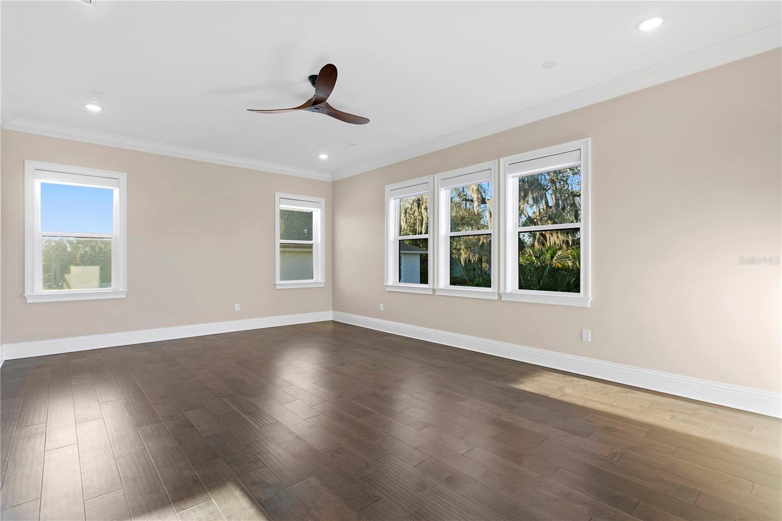 AZEELE PARK - Residential