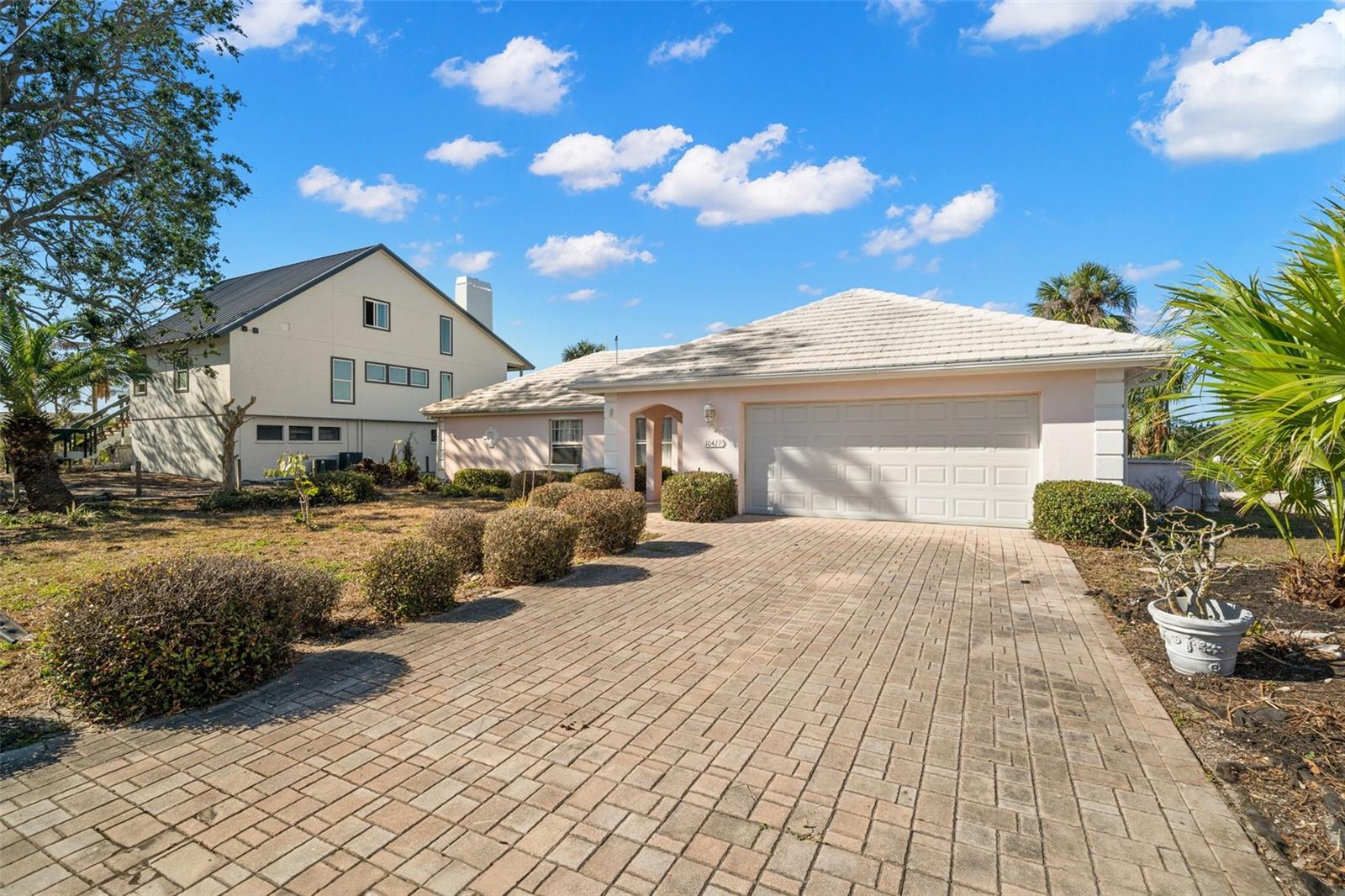 10427 SPOONBILL ROAD W