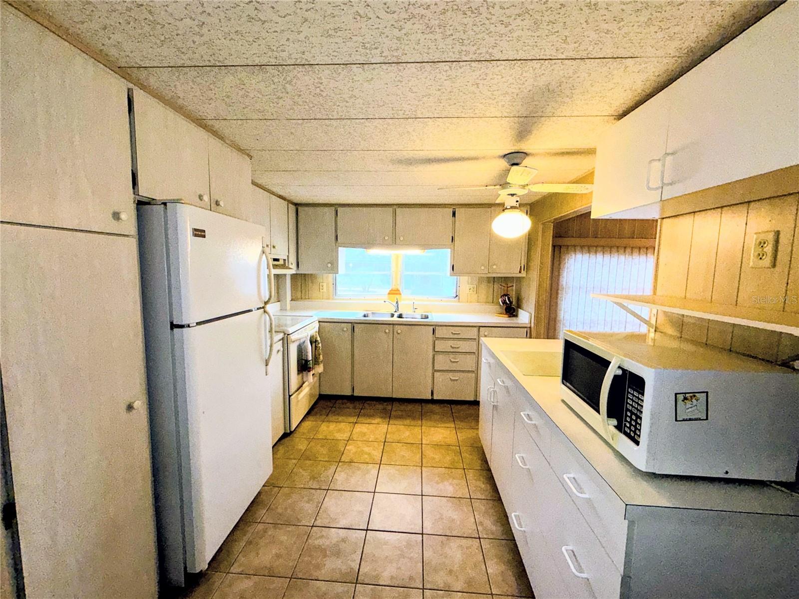 864 S GREEN CIRCLE, VENICE, FL, 34285 4 864 S GREEN CIRCLE