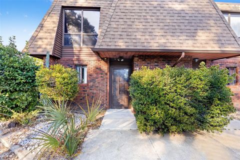 Photo of 1836 N Crystal Lake Drive #1, Lakeland, FL 33801 (MLS # TB8462482)