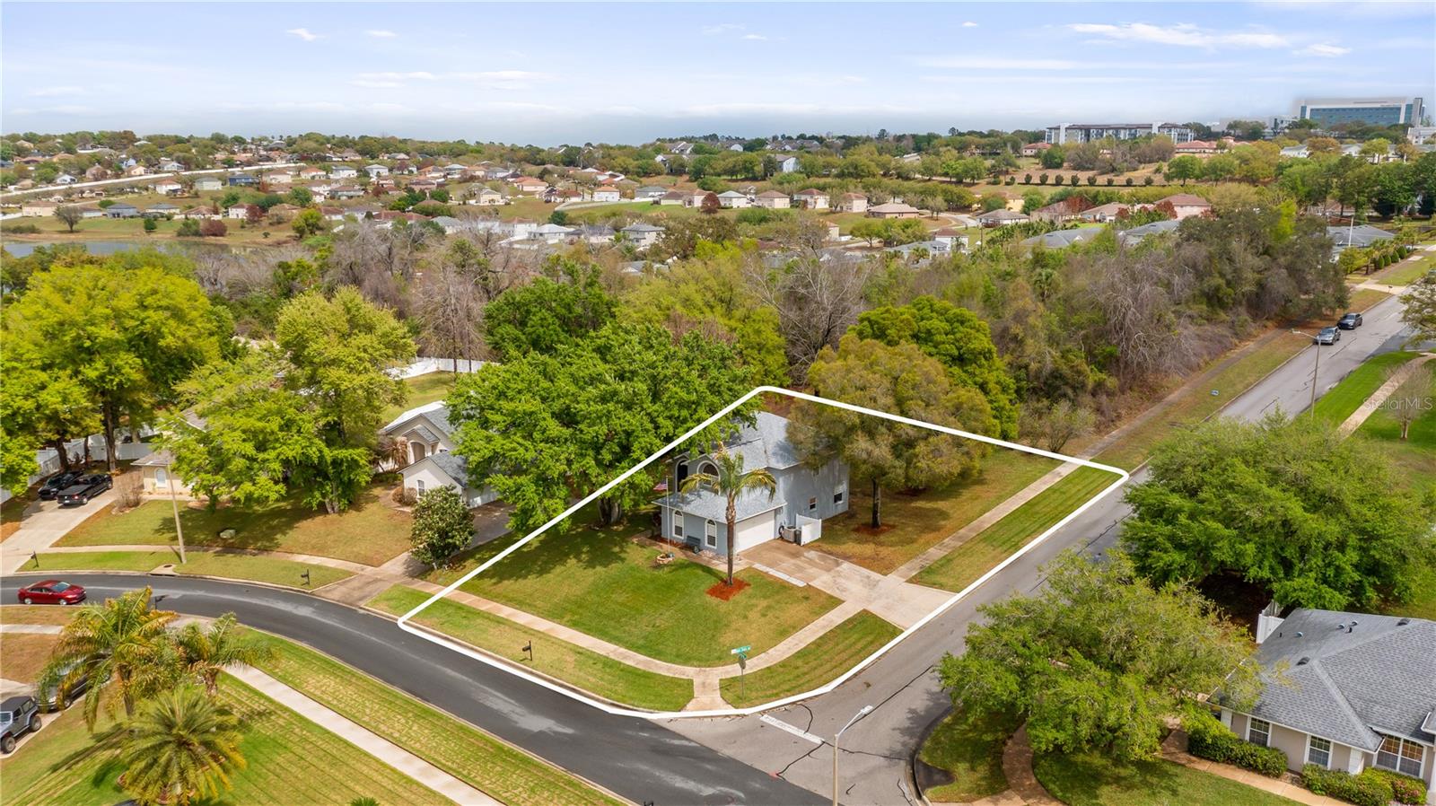 1195 BRENTWOOD DRIVE