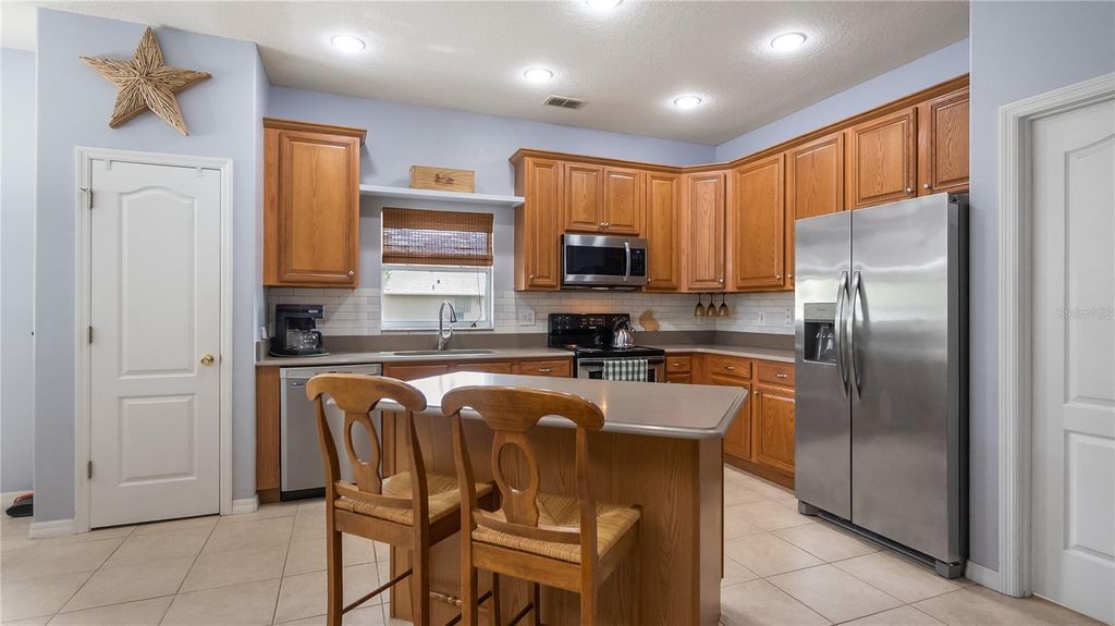 Photo of 1195 Brentwood Drive, Clermont, FL 34711 (MLS # G5109757)