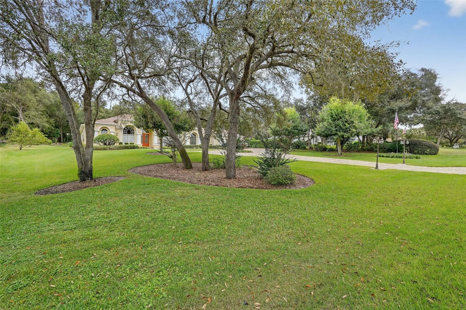 HAMPTON HILLS - Residential