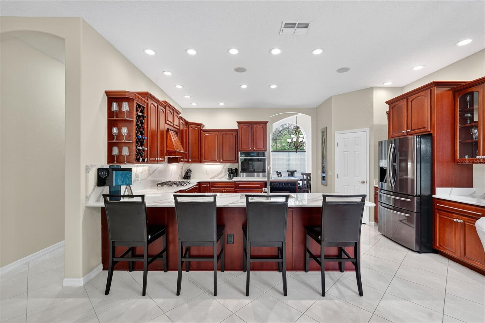 HAMPTON HILLS - Residential