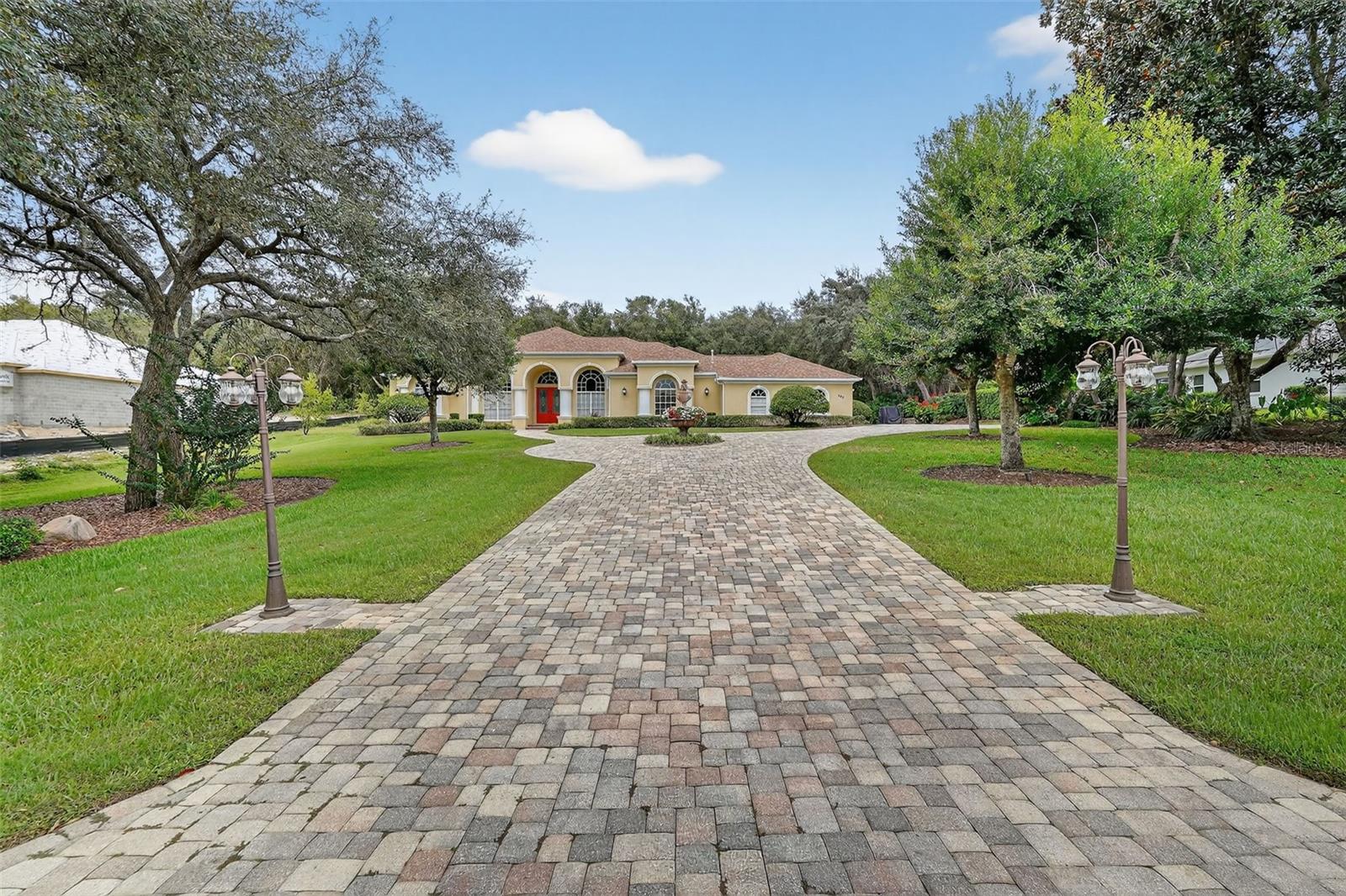 HAMPTON HILLS - Residential