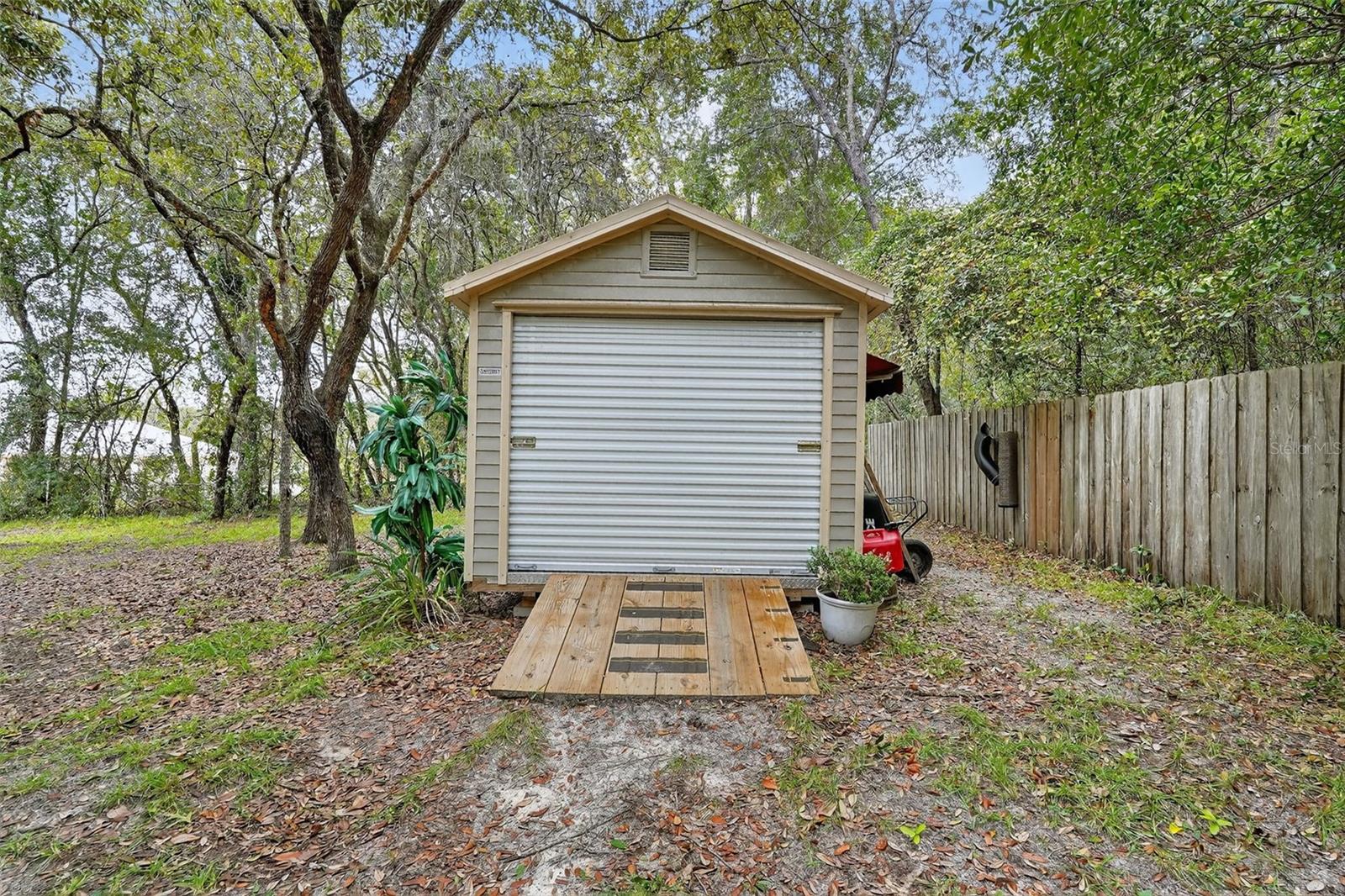 HAMPTON HILLS - Residential