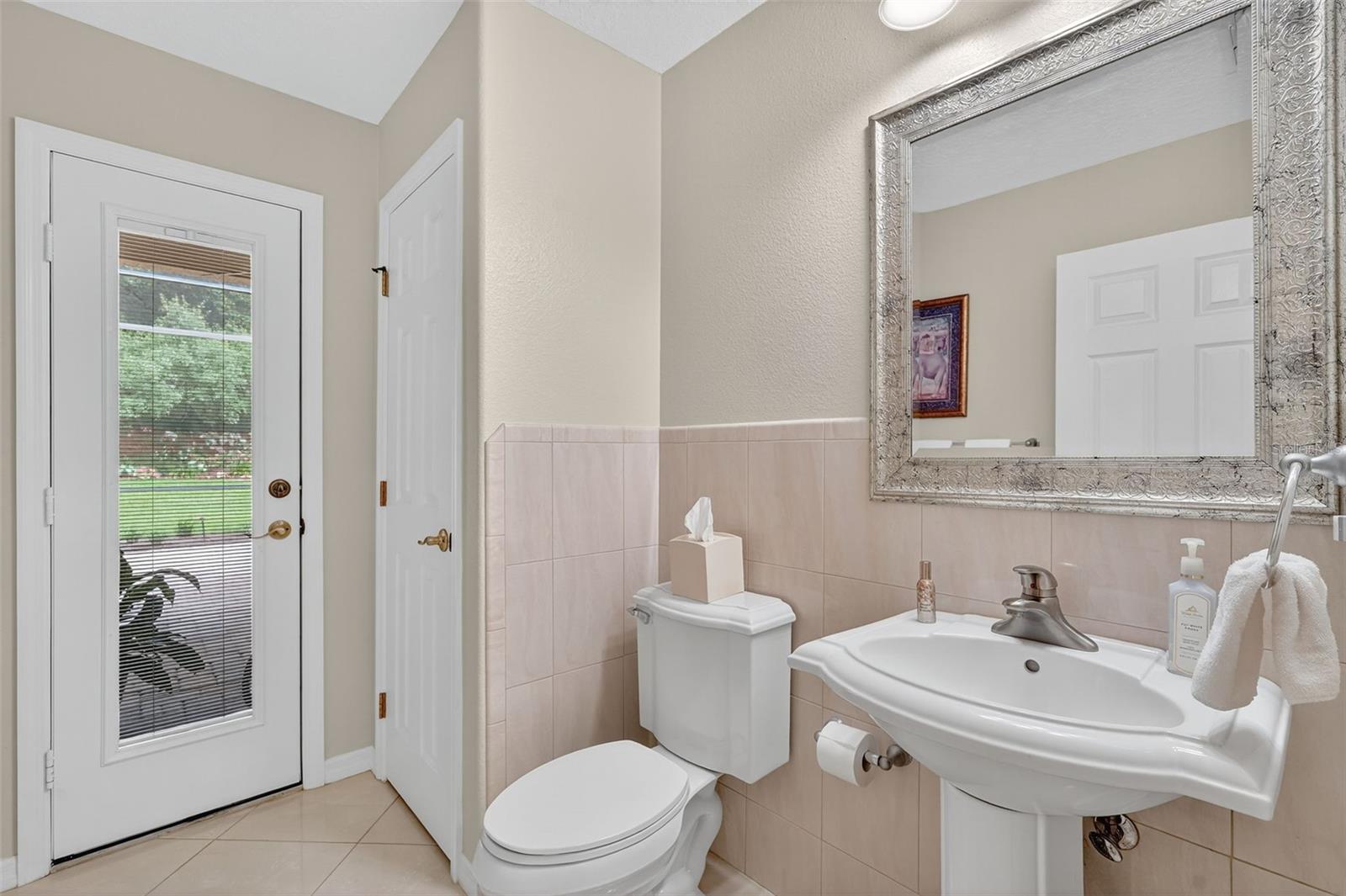 HAMPTON HILLS - Residential