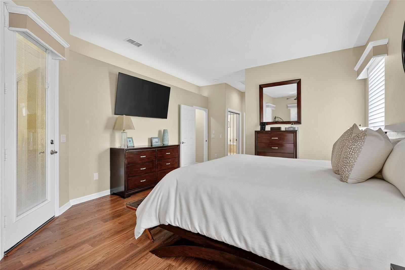 HAMPTON HILLS - Residential