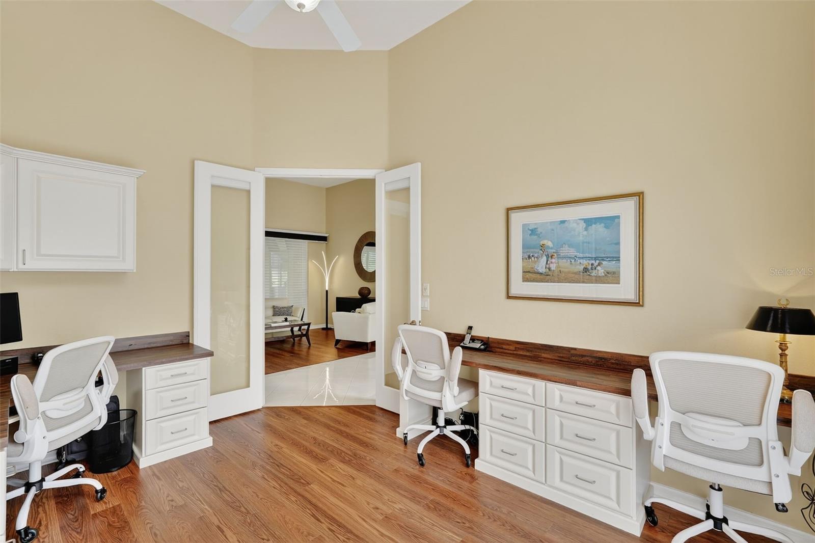 HAMPTON HILLS - Residential