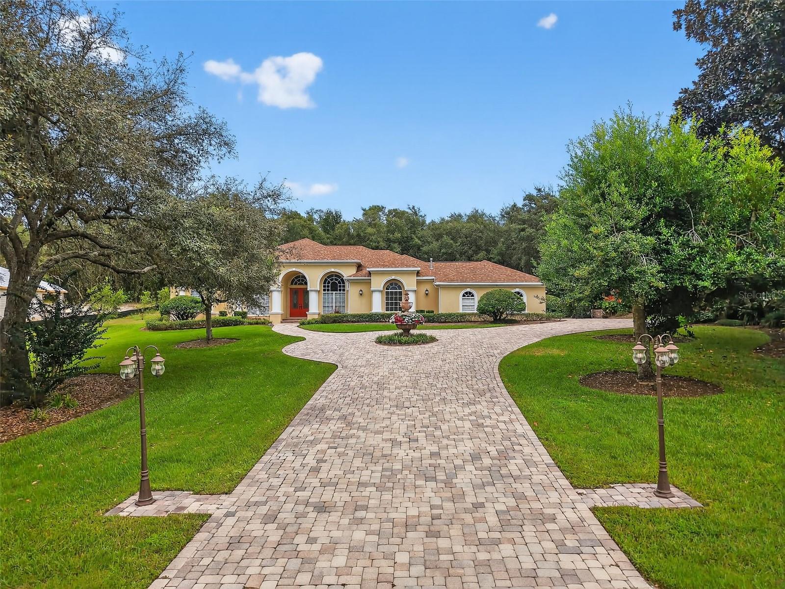 HAMPTON HILLS - Residential