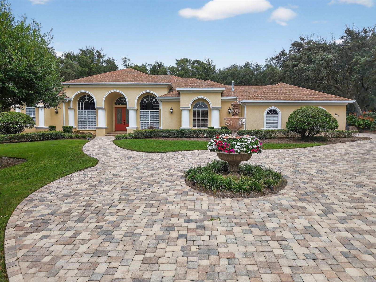 HAMPTON HILLS - Residential