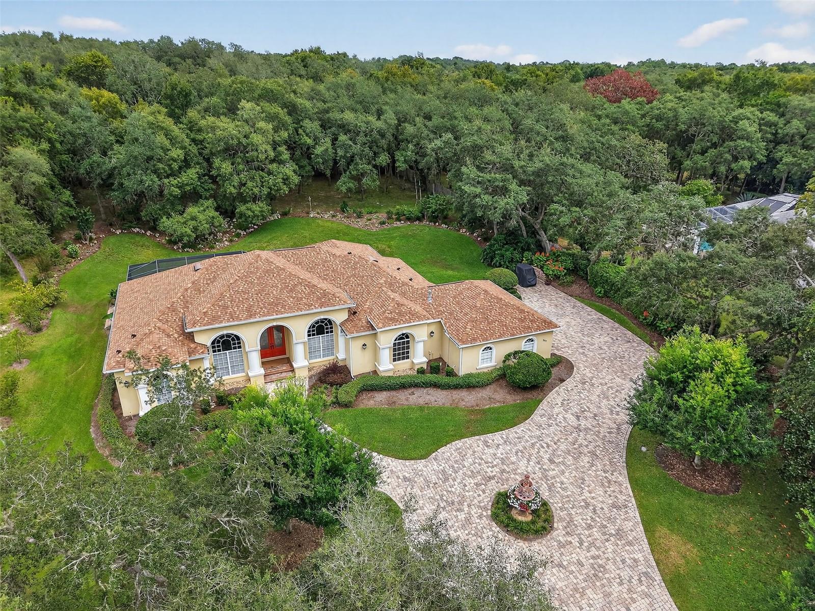 HAMPTON HILLS - Residential