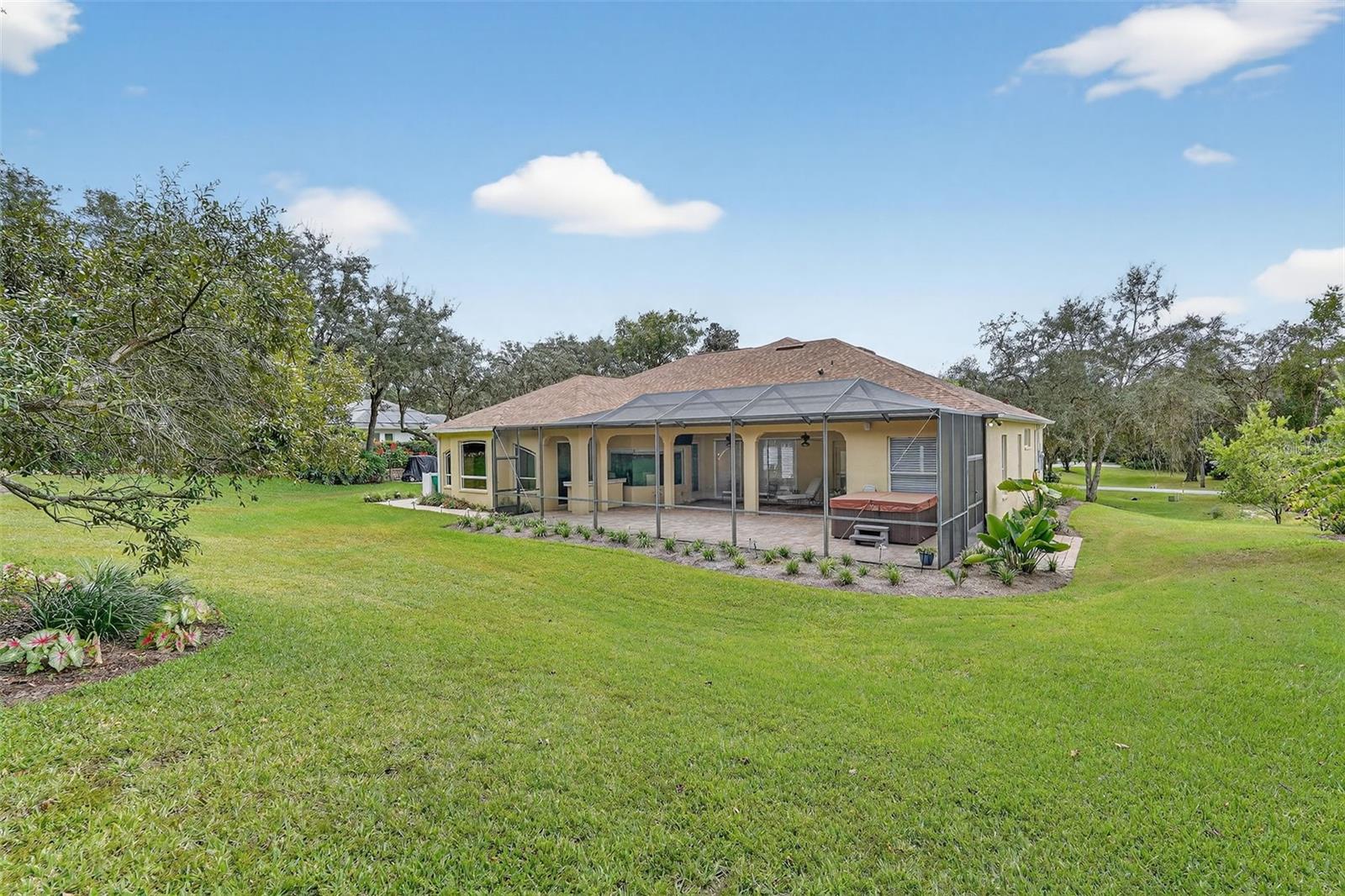 HAMPTON HILLS - Residential