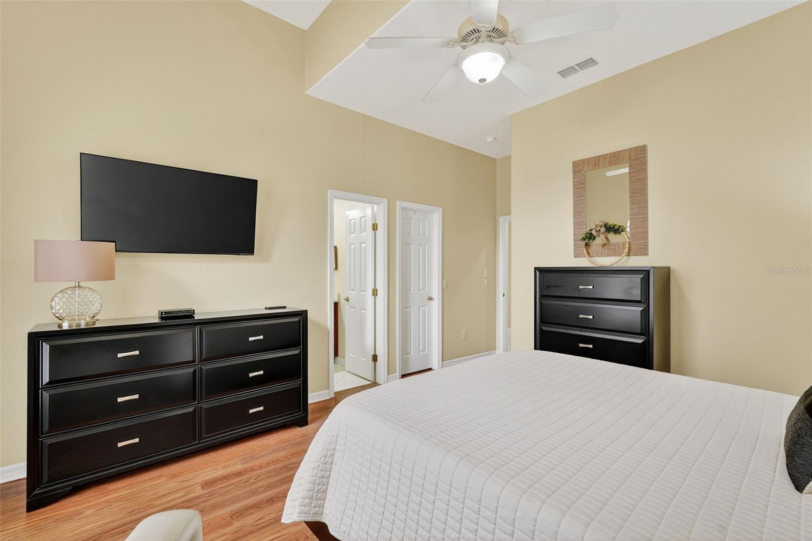 HAMPTON HILLS - Residential