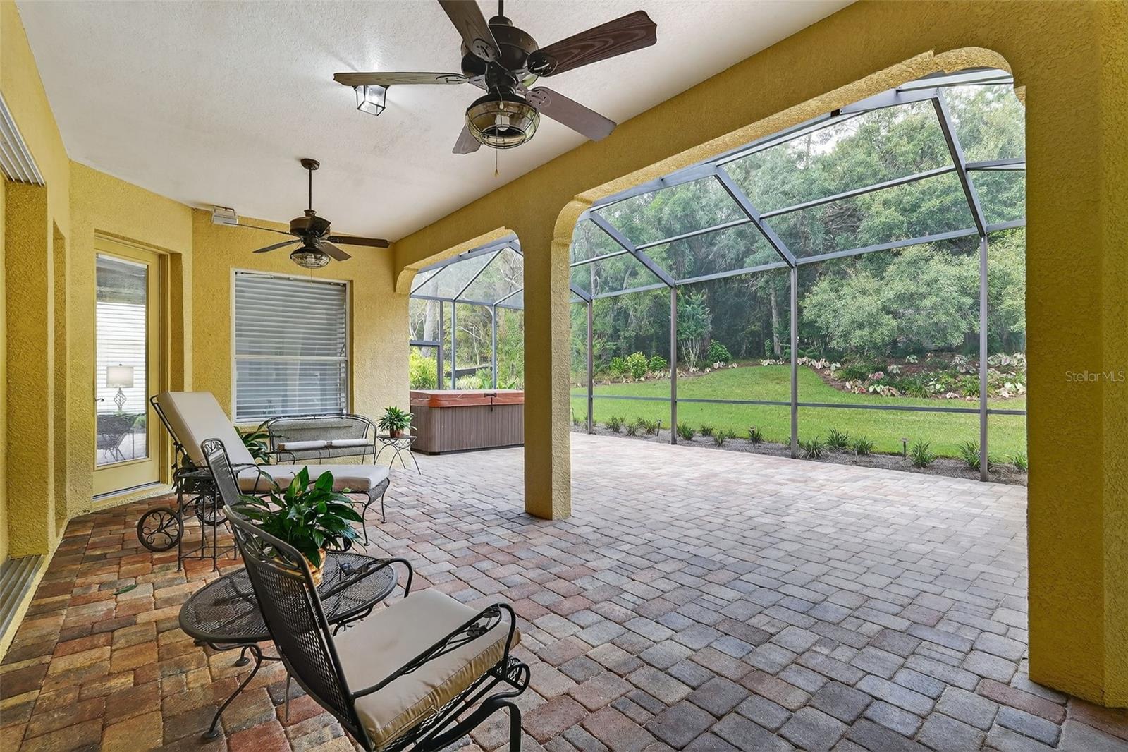 HAMPTON HILLS - Residential