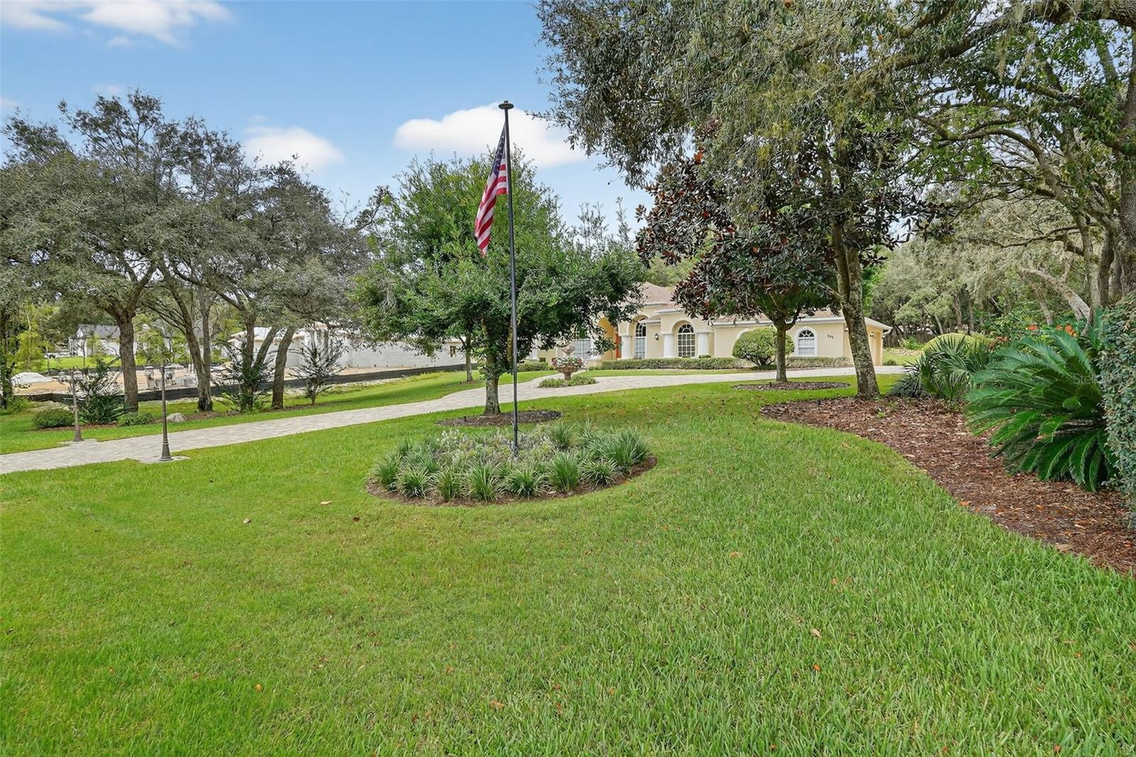 HAMPTON HILLS - Residential