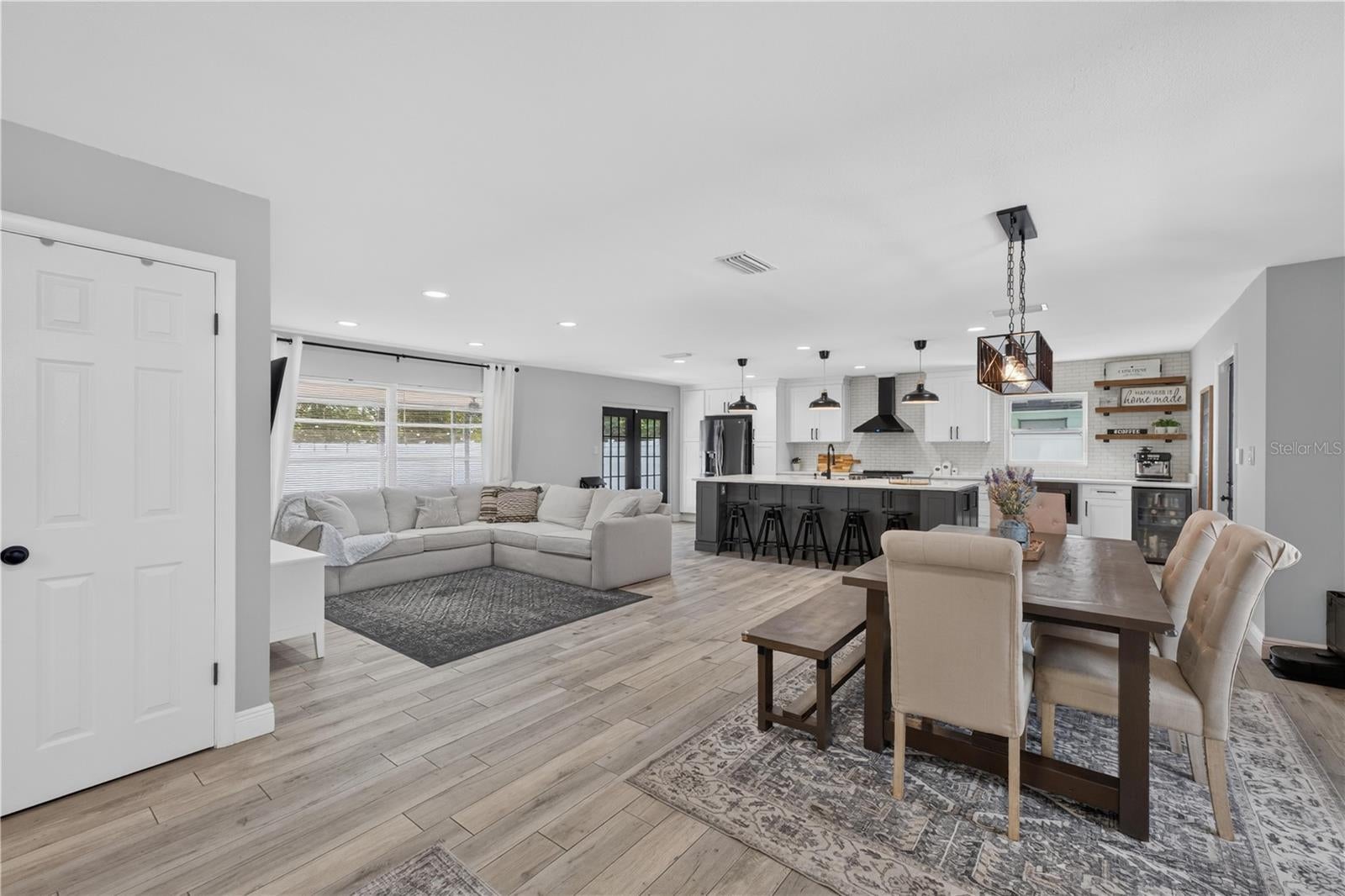 2112 EASTBROOK BOULEVARD