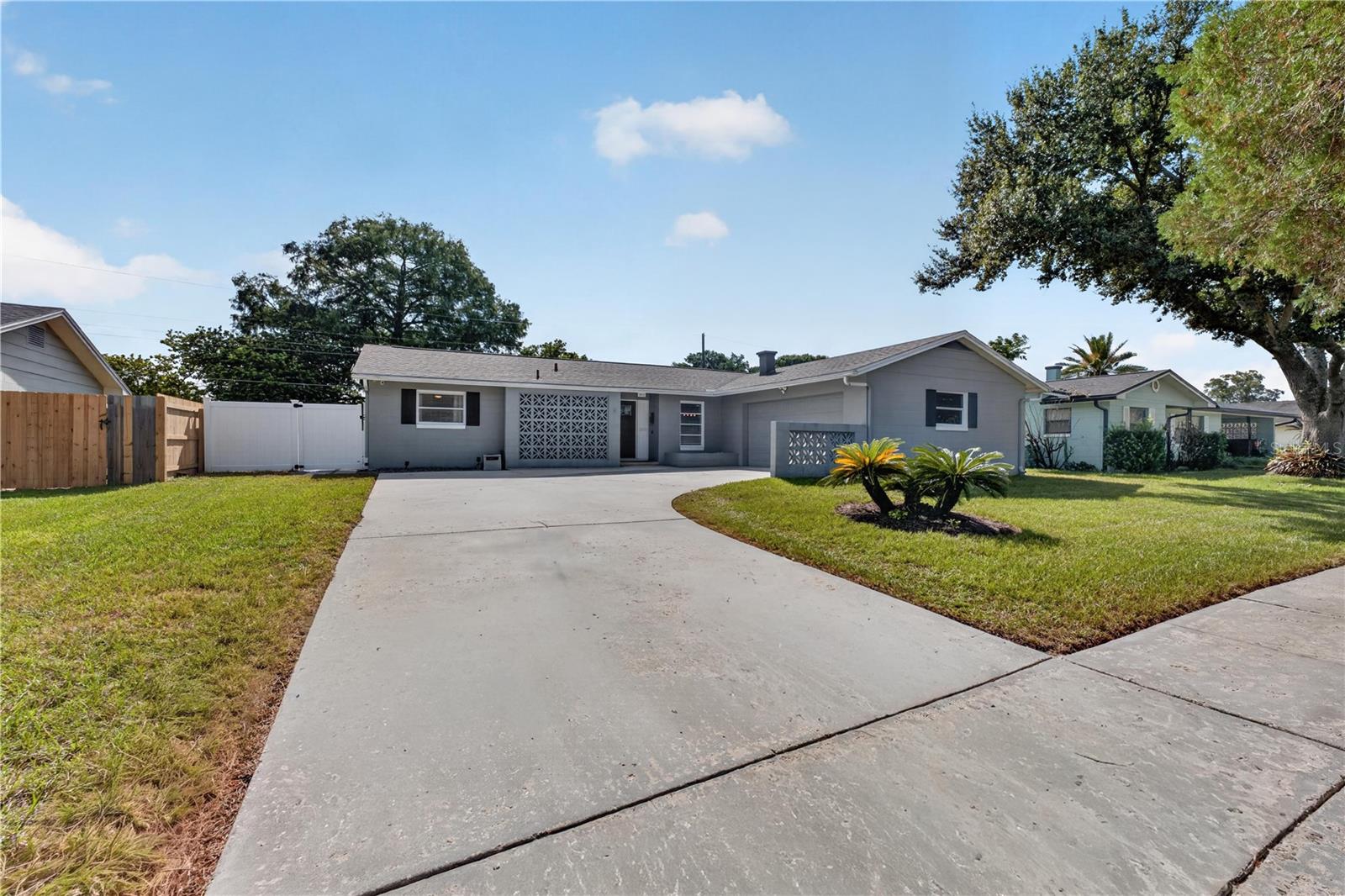 2112 EASTBROOK BOULEVARD