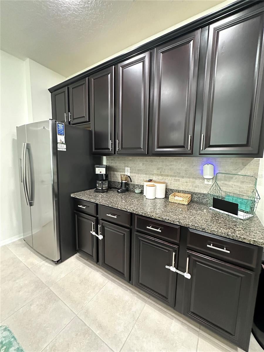 4247 ANGELICA LOOP