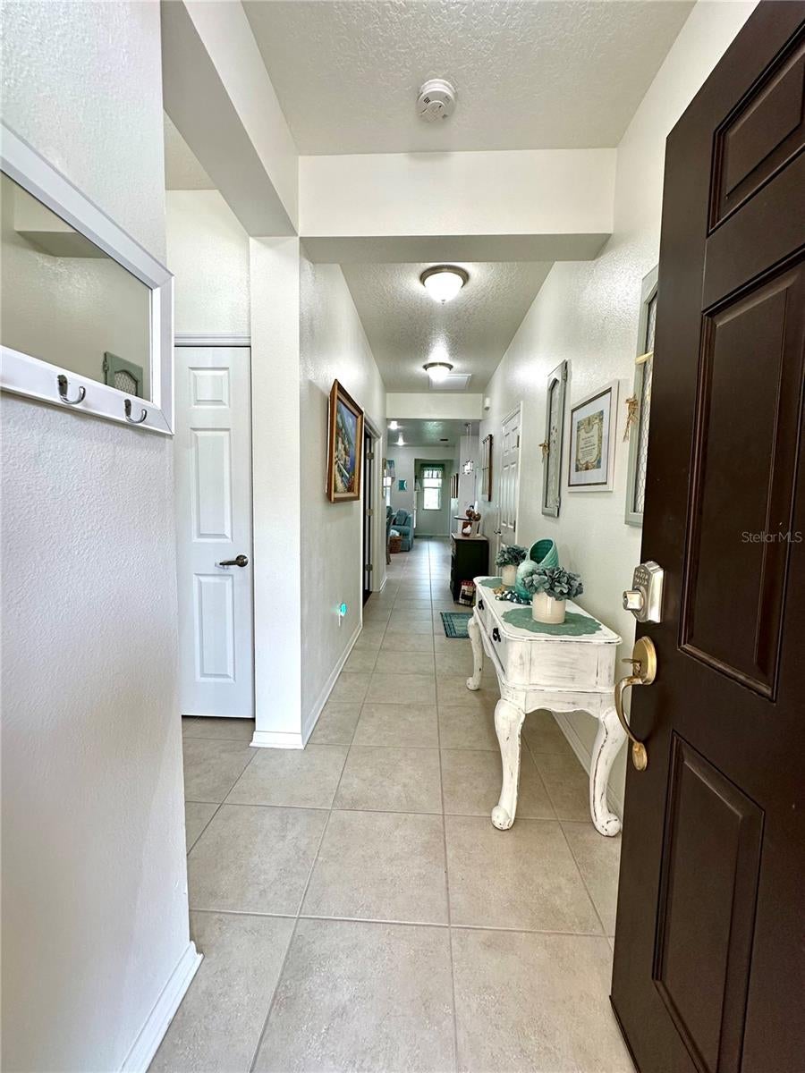 4247 ANGELICA LOOP