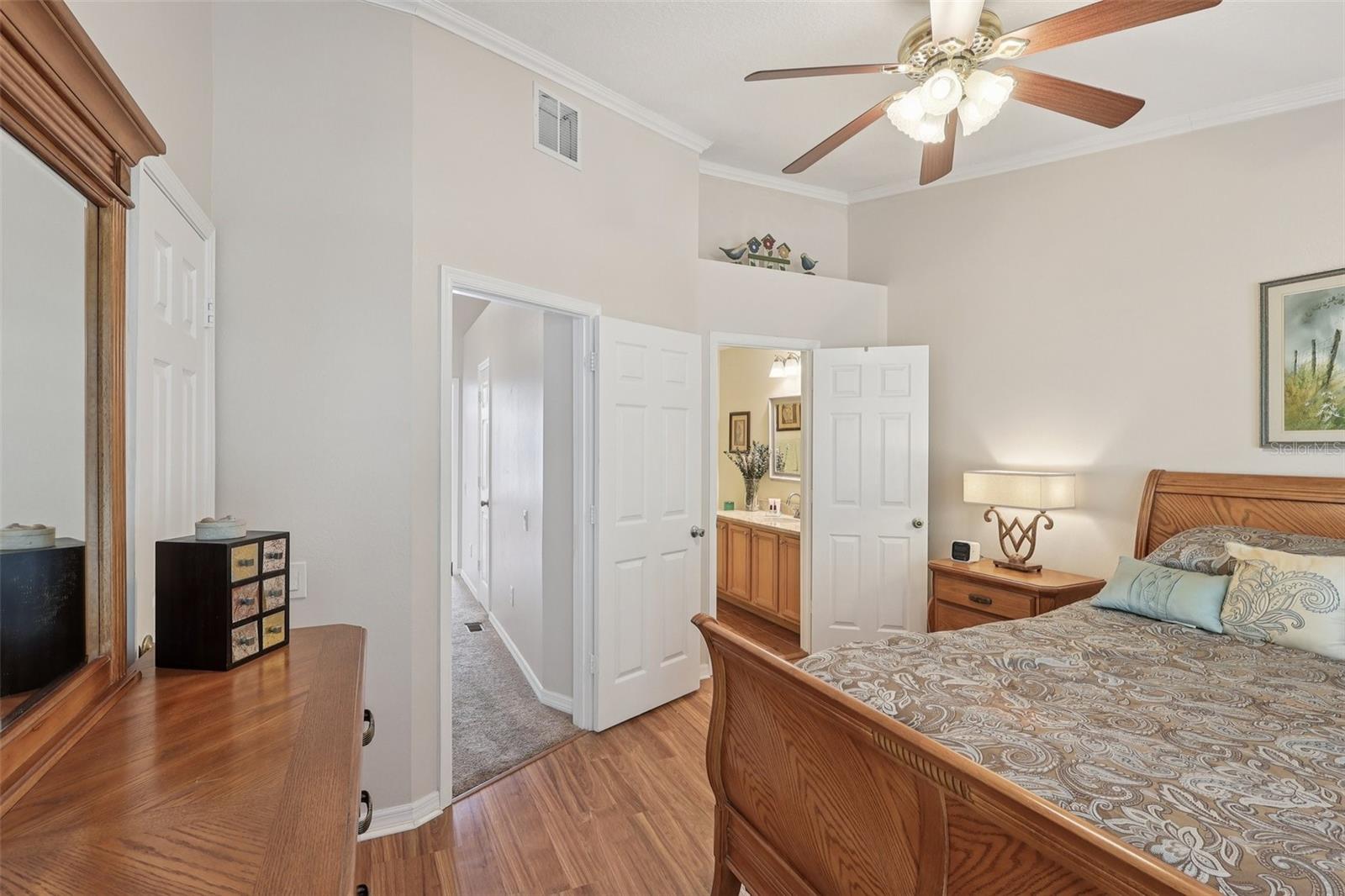 CHASE TWNHMS - Residential