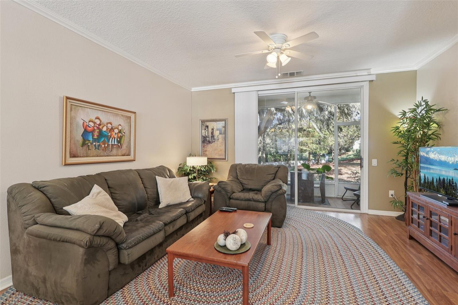 CHASE TWNHMS - Residential