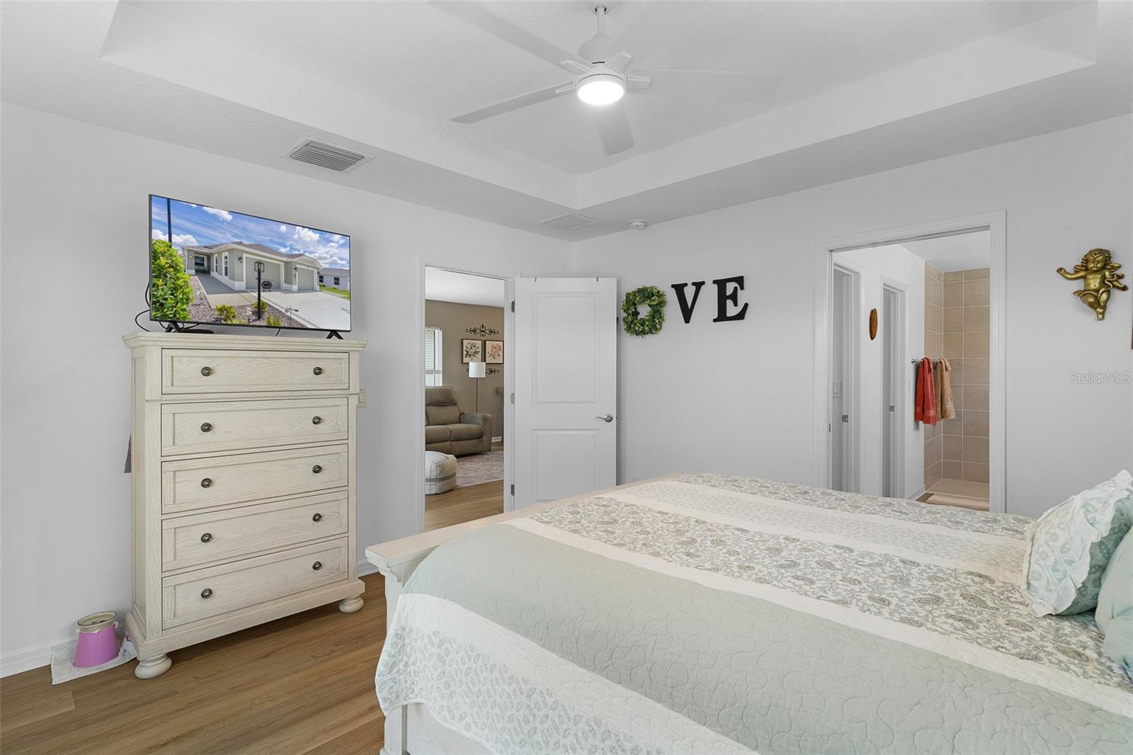VILLAGES/SOUTHERN OAKS UN 213 - Residential