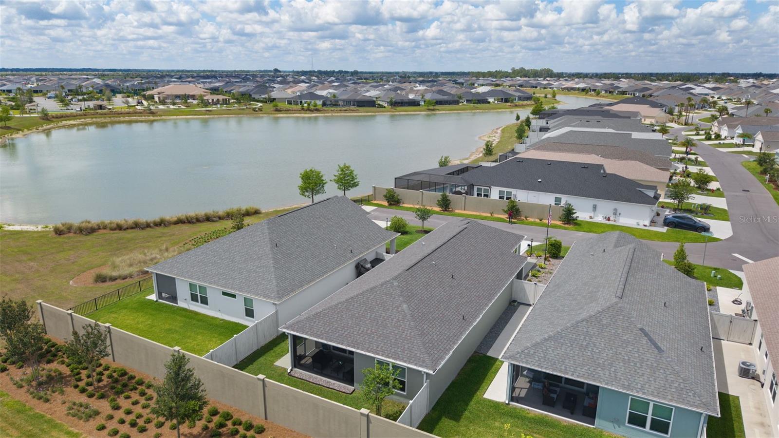 VILLAGES/SOUTHERN OAKS UN 213 - Residential