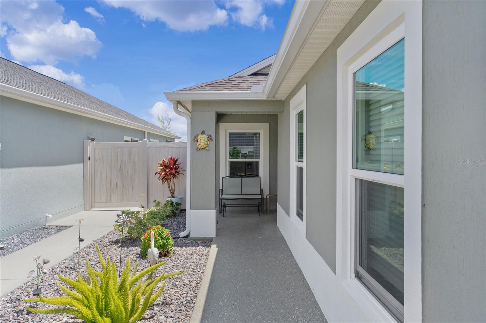 VILLAGES/SOUTHERN OAKS UN 213 - Residential